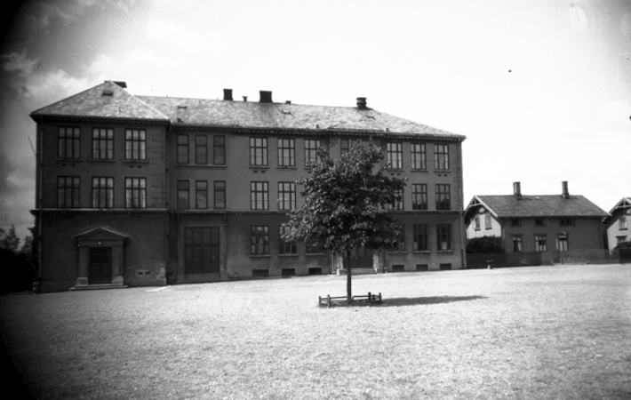 Grorud skole i 1940